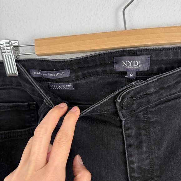 NYDJ Marilyn Straight Black Jeans Denim 16 Plus Size - Picture 4 of 9